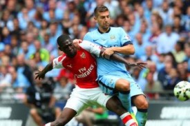 nastasic. manchester.city .contrasto .arsenal. 2014.2015.356x237