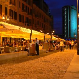 Milano di notte, quartiere Isola