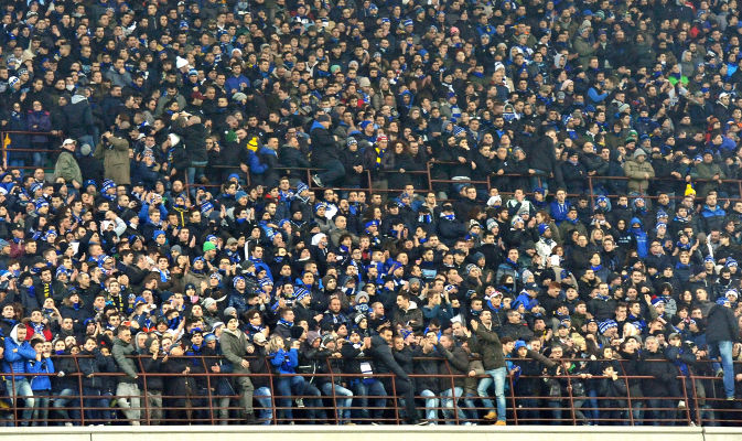 muro umano stadio san siro