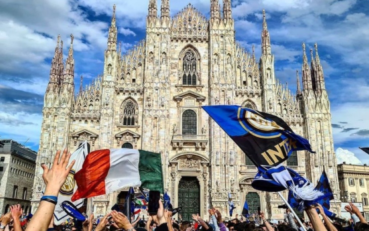 festa scudetto in duomo interista 2021