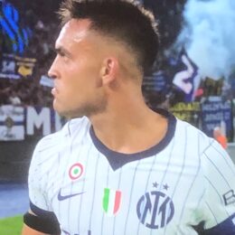 Il prefisso di Milano è 02, per il resto citofonare Lautaro IMG_70391